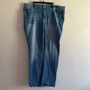 YMI wannabettabutt midrise bootcut jeans size 22